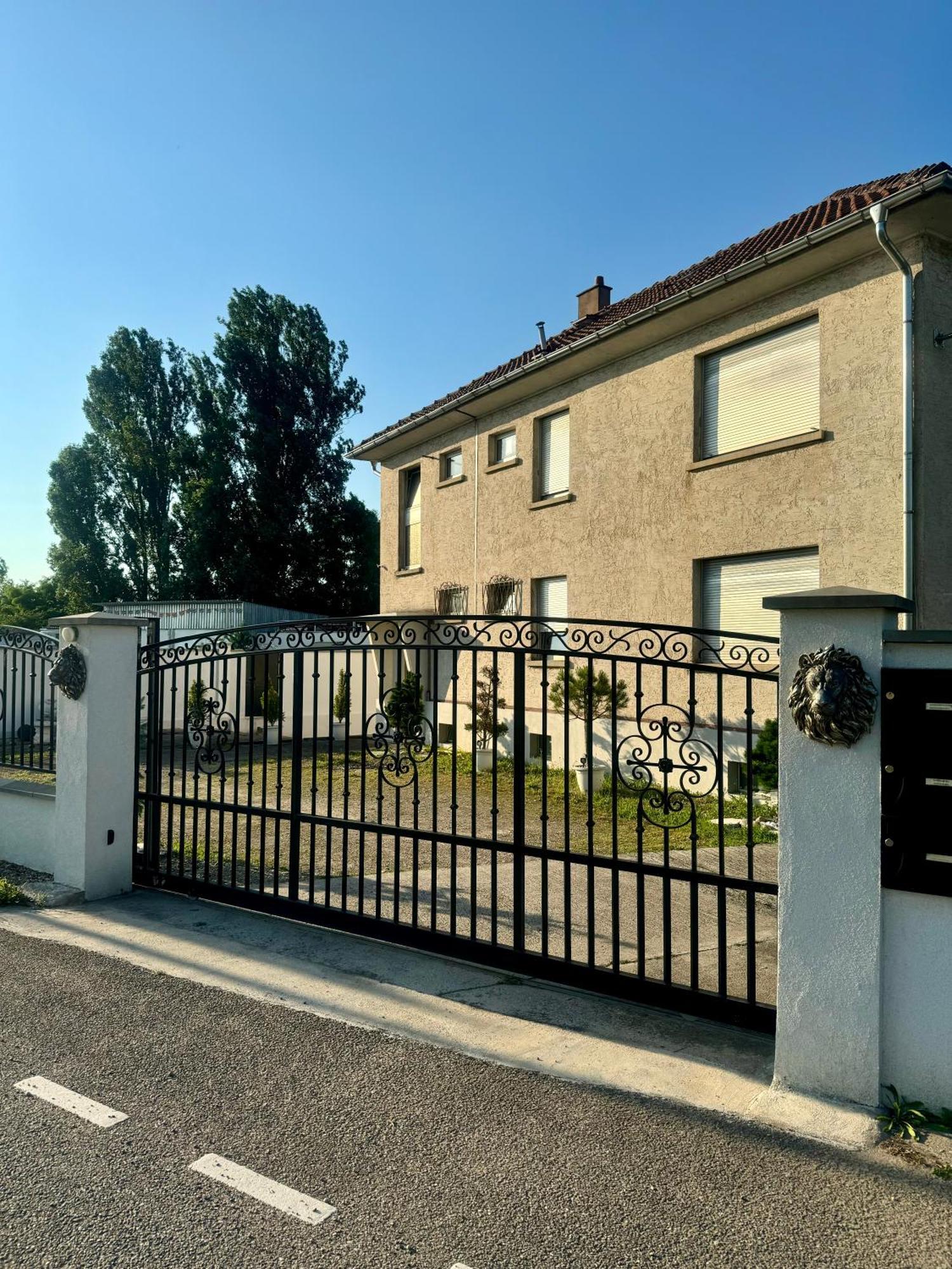Dynasty Home Spa Appartement 100M2 Jacuzzi Terrasse Holtzheim Esterno foto
